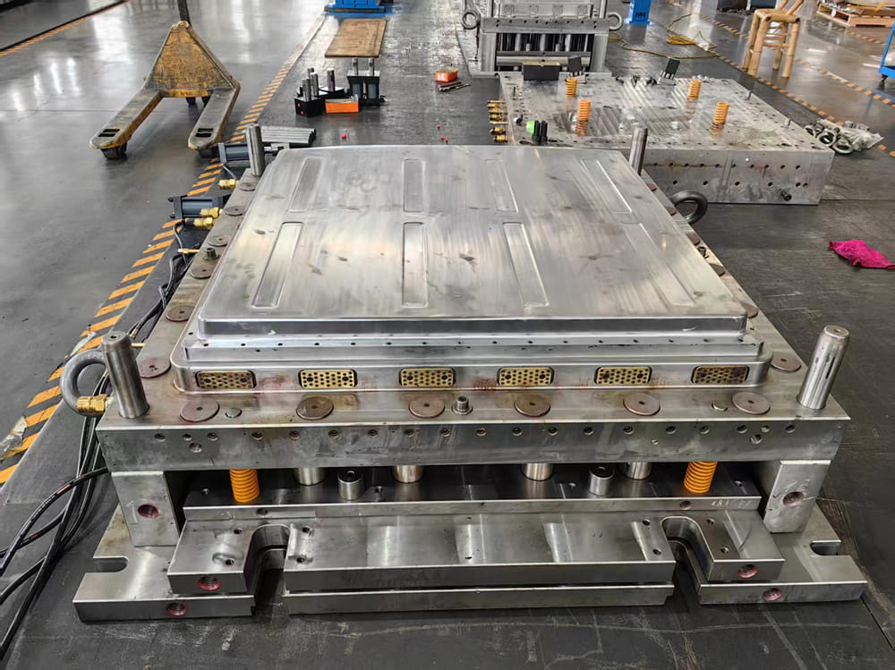 SMC BMC mould cavity machining detail